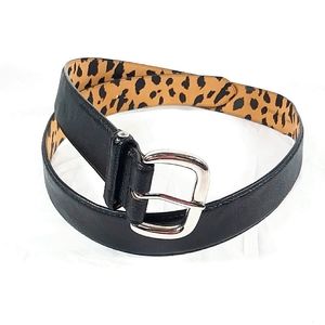 Betsey Johnson - black pebbled silver metal built